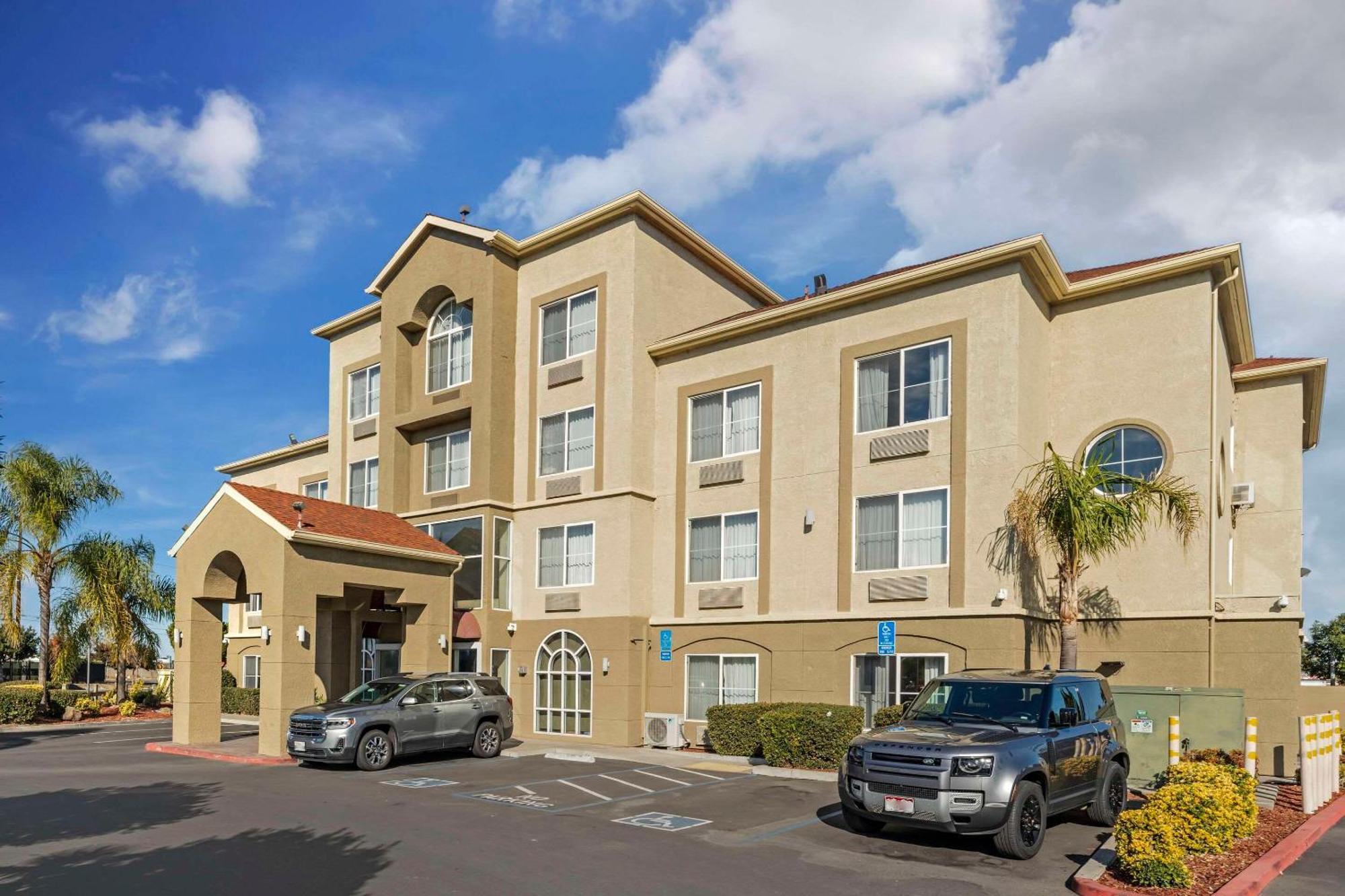 Comfort Inn Lathrop Stockton Airport Εξωτερικό φωτογραφία